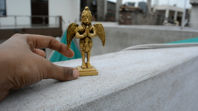 Estatua de Garuda de Latón Artesanal 3.25 pulg miniatura 7