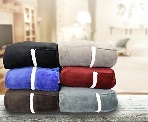 Image of Catalonia Sherpa Wearable Blanket with Sleeves and Pocket for Adults