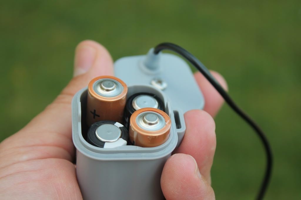 Ultraschall-Schädlingsvertreiber für Nagetiere, Mäuse, Ratten und Marder | einfach auf dem Magneten zu montieren | zum Vertreiben von Schädlingen | Hochfrequenzgerät | Schutz für Garten, Haus, Garage