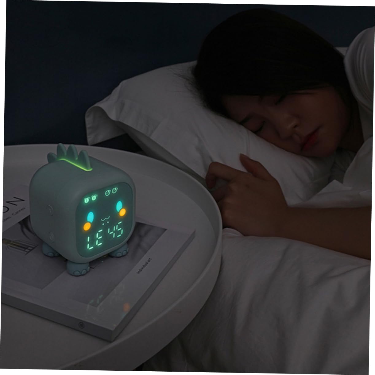 Orologio Sveglia Digitale Creativo Per Ragazzo Ragazza Con Luce Notturna Funzione Di Controllo Vocale e Display Della Temperatura Decorazione Da Comodino Multifunzionale Per La