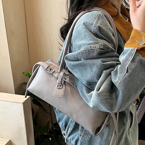 Compartiment spacieux pour ce sac à main rétro femme de bureau