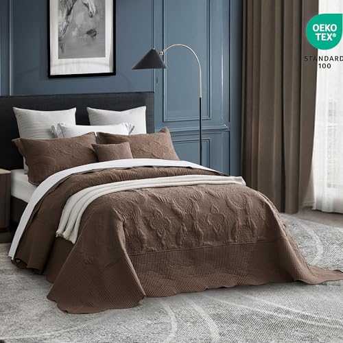 Image of HZ & HY Oversized King Bedspread, Stitched Damask Quilt Set King /Cal King, Lightweight Reversible Coverlet, Scalloped Edge - Warm Classic Look, 5 Piece, Mocha