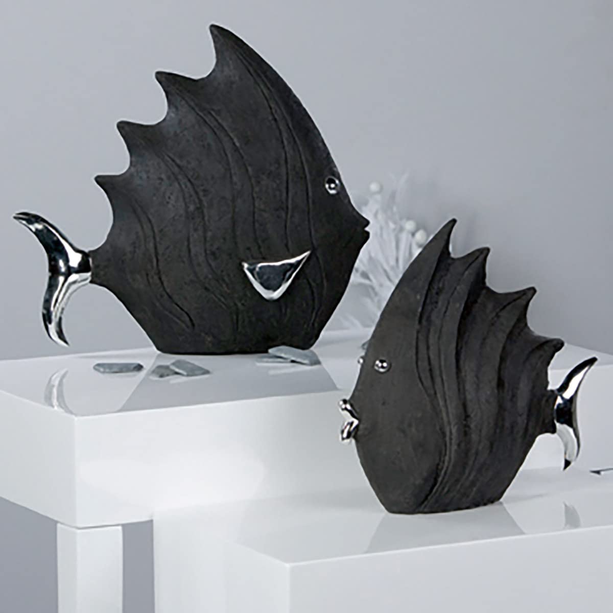 Casablanca - Statuetta decorativa a forma di pesce, in poliresina, altezza 33 cm, lunghezza 36 cm
