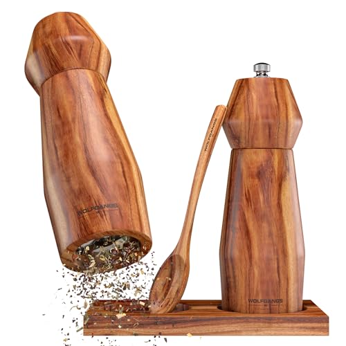 Wolfgangs Salz und Pfeffermühle Klein aus Holz - Edles Gewürzmühlen Set mit Keramikmahlwerk für jede Mahlgröße - Pfeffer und Salzmühle Holz - Pfeffer Mühle mit Extra Untersetzer + Löffel