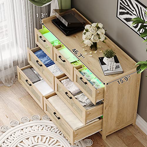 Rattan Dresser for Bedroom with LED Lights, Modern Drawer Dresser with Metal Handles, Wood Storage Chest of Drawers Dresser for Closet, Bedroom, Living Room, Hallway