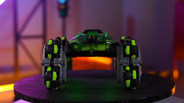 Amazon.com: NEXBOX Cool 8 Wheels Hand Controlled rc Stunt Car Toys