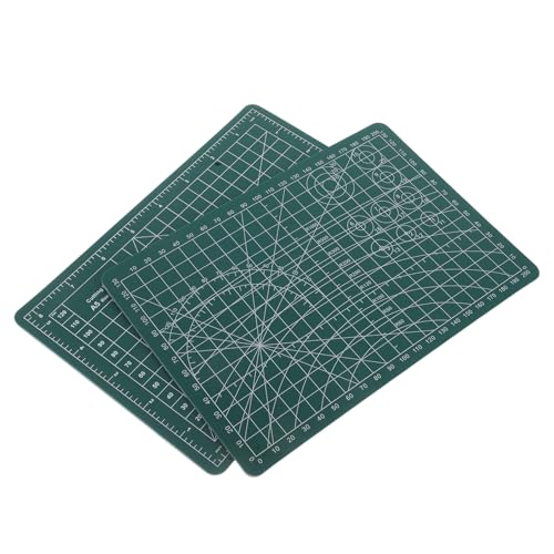 Healvian Alfombrilla de Corte de Pvc A5 Verde 2,7 Mm Gruesa 2 Piezas para Manualidades, Tapete de Estudiante y Escritorio, Protector de Mesa Cuadrícula Visible para Grabado y