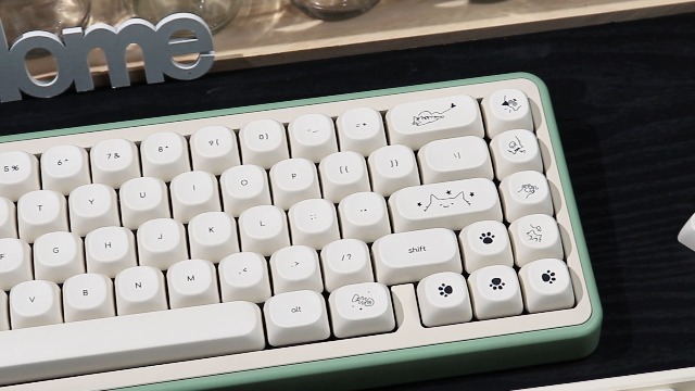 Cat　0102 ♡ Amazon.com: MOA Profile Cute Cat Keycaps, 124keys PBT