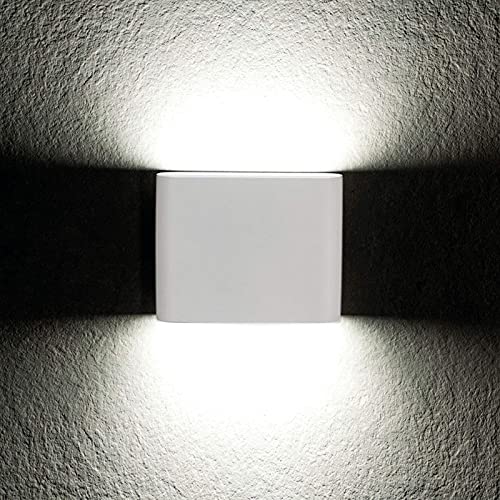 Applique murale LED pour couloir et patio extérieur au design aluminium épuré