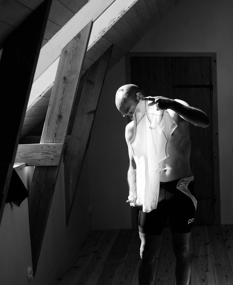 Essential Layer Vest, Hydrogen White, XL - Image 4