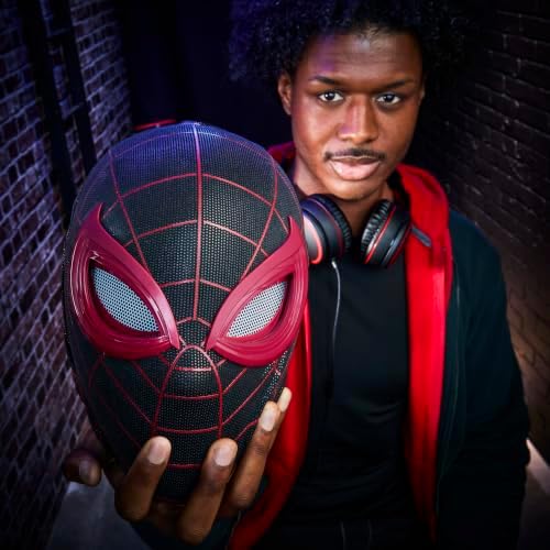SPIDER-MAN Marvel Legends Series Miles Morales Electronic Expressive Mask — view 10