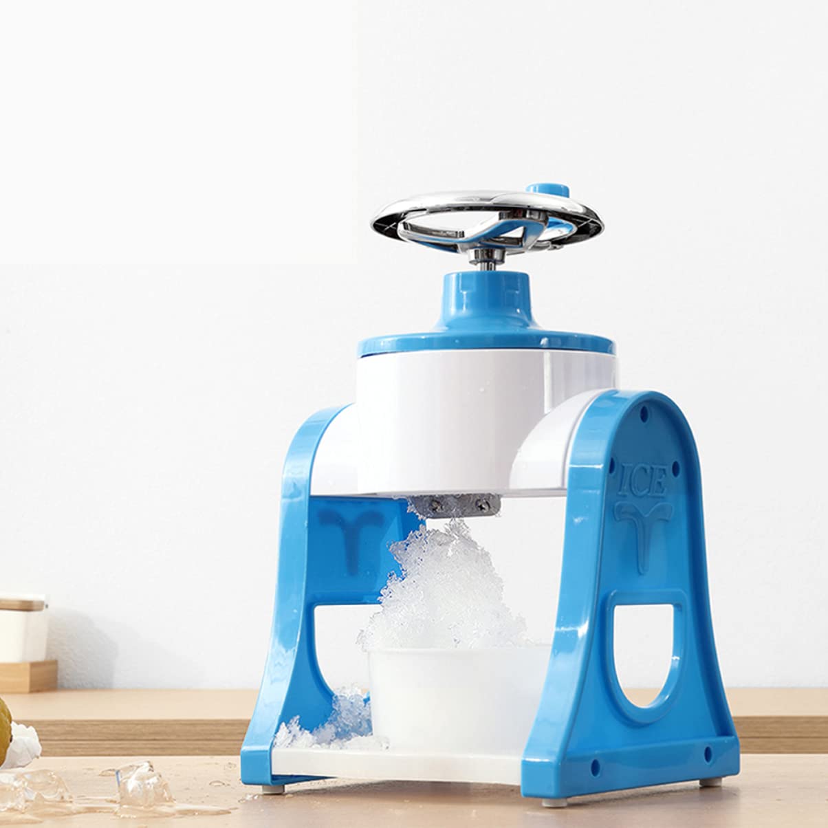 iplusmile Trituradora de Hielo Manual Fácil de Limpiar Acero Inoxidable y PP para Hacer Granizados y Conos de Nieve para Verano y Uso Familiar