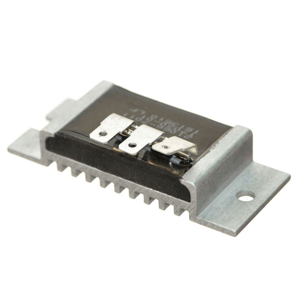 Amazon.com: 21066-7011 Kawasaki Regulator, 15 & 20 Amp : Automotive
