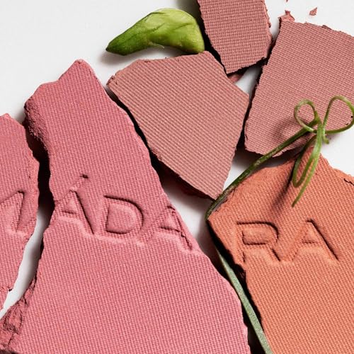 Blush minéral sans talc MÁDARA aux pigments adaptatifs