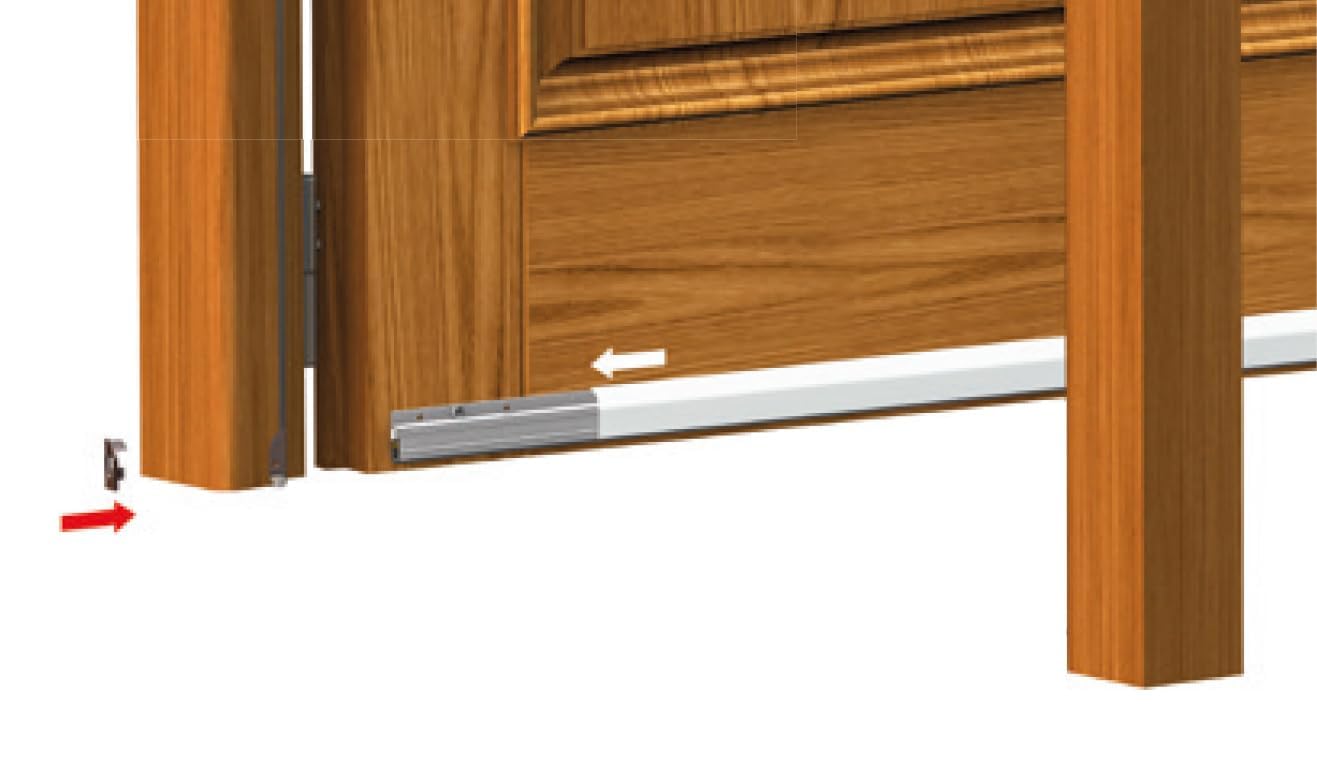 Paraspifferi COMAX sovrapposto per porte in legno colore ARGENTO regolabile COMAGLIO Modello 1450063AR lunghezza regolabile da un minimo di cm. 43 ad un massimo di cm. 63
