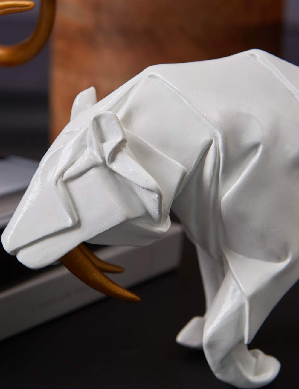 HAUCOZE Léopard Figurine Statue Dinosaur Sculpture Animal Décoration Moderne Cadeau Arts Maison Décor pour Salon Bureau Resine 22cm