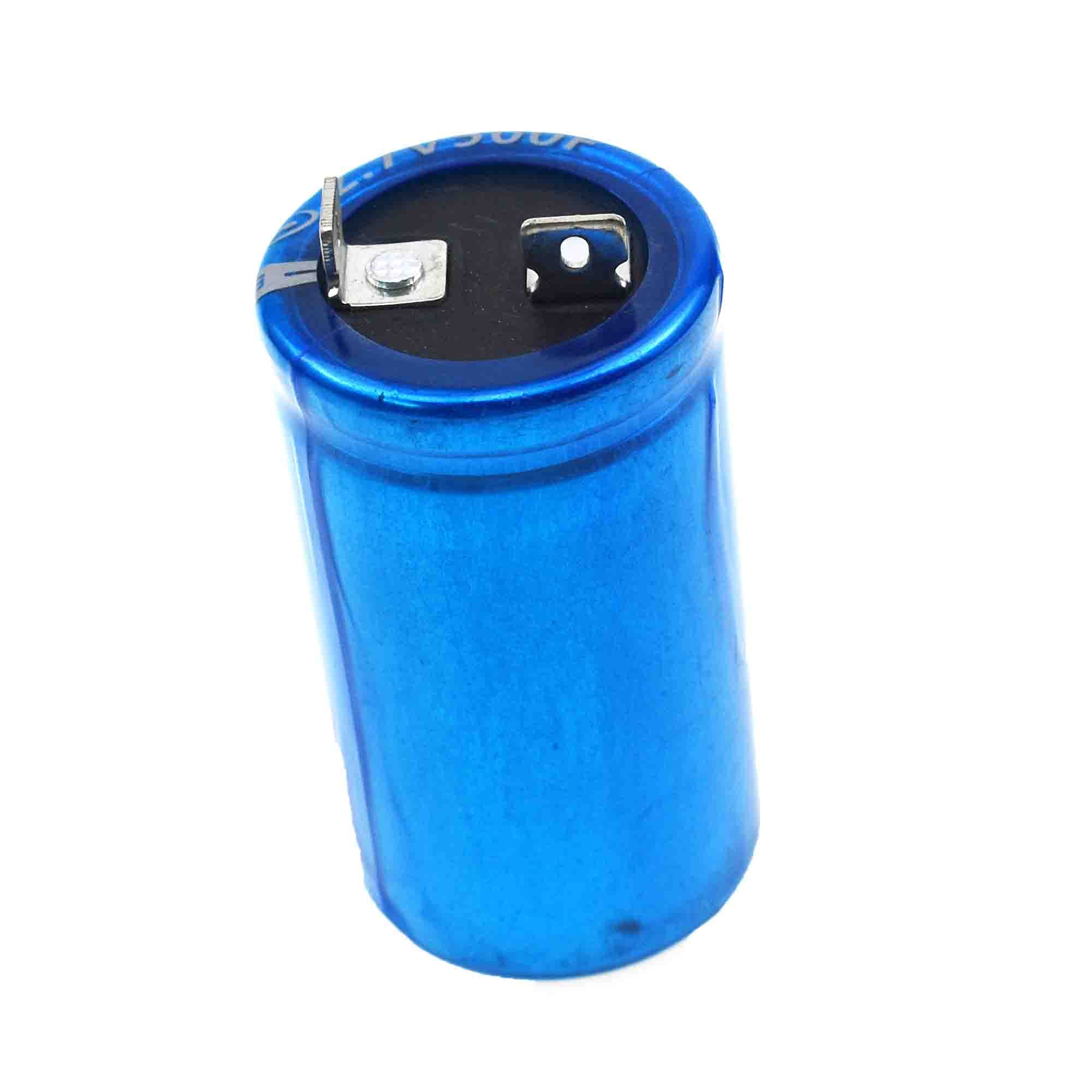 2.7V 500F Farad Capacitor Ultracapacitor 500 Capacitance Vehicle Rectifier Low ESR Super Capacitor High Frequency for Car (2.7V 500F Flat Feet)