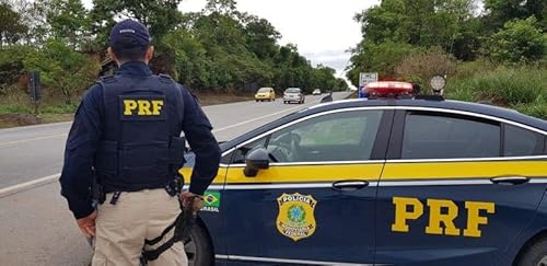 『Opera&ccedil;&atilde;o de Natal nas rodovias vai focar no uso do cinto de seguran&ccedil;a e na presen&ccedil;a de cadeirinhas』のカバーアート