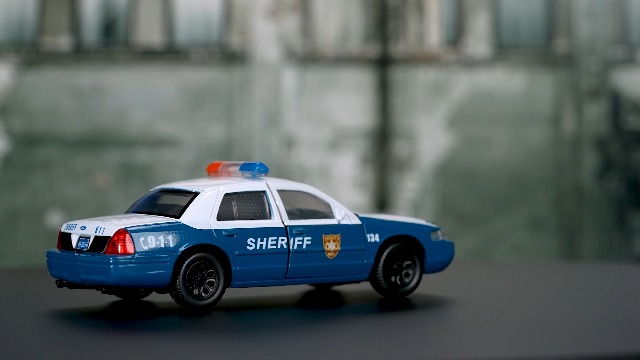 Jada Rick Grimes F0RD Crown Victoria S'heriff The W'alking D'ead Vehicle car 1:32 scale diecast model