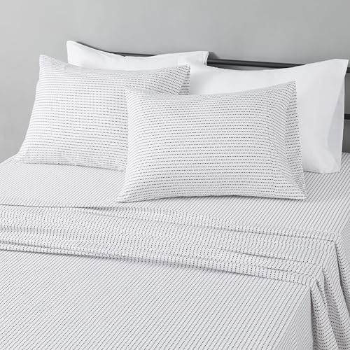 Image of Amazon Basics Lightweight Microfiber 4-Piece Bed Sheet Set, Queen, Plum, Printed