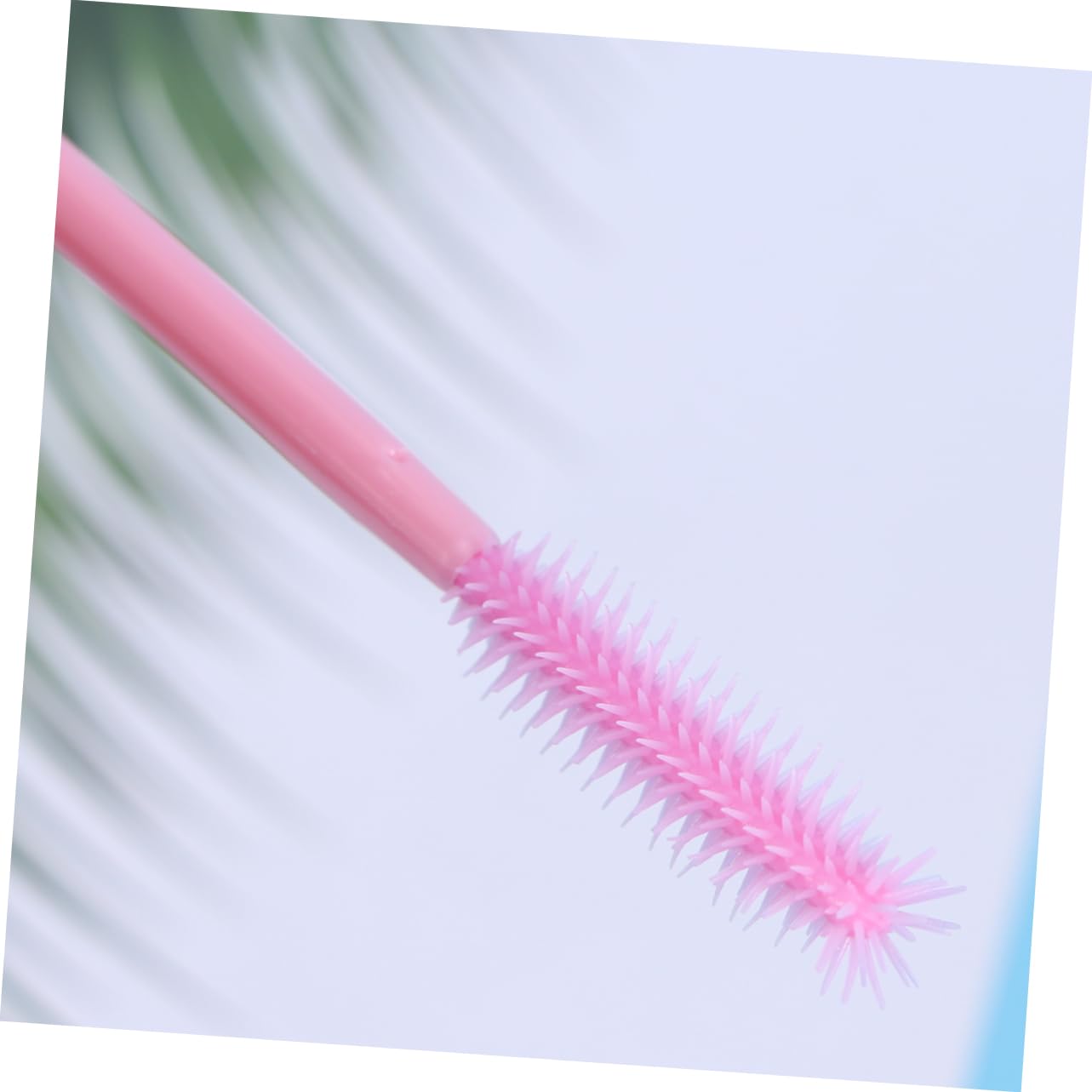 Healeved 200pcs Professional Eyelash Brush for Mascara Application Lash Wands Easy Use for Separating and Curling Eyelashes Salon Personal Use