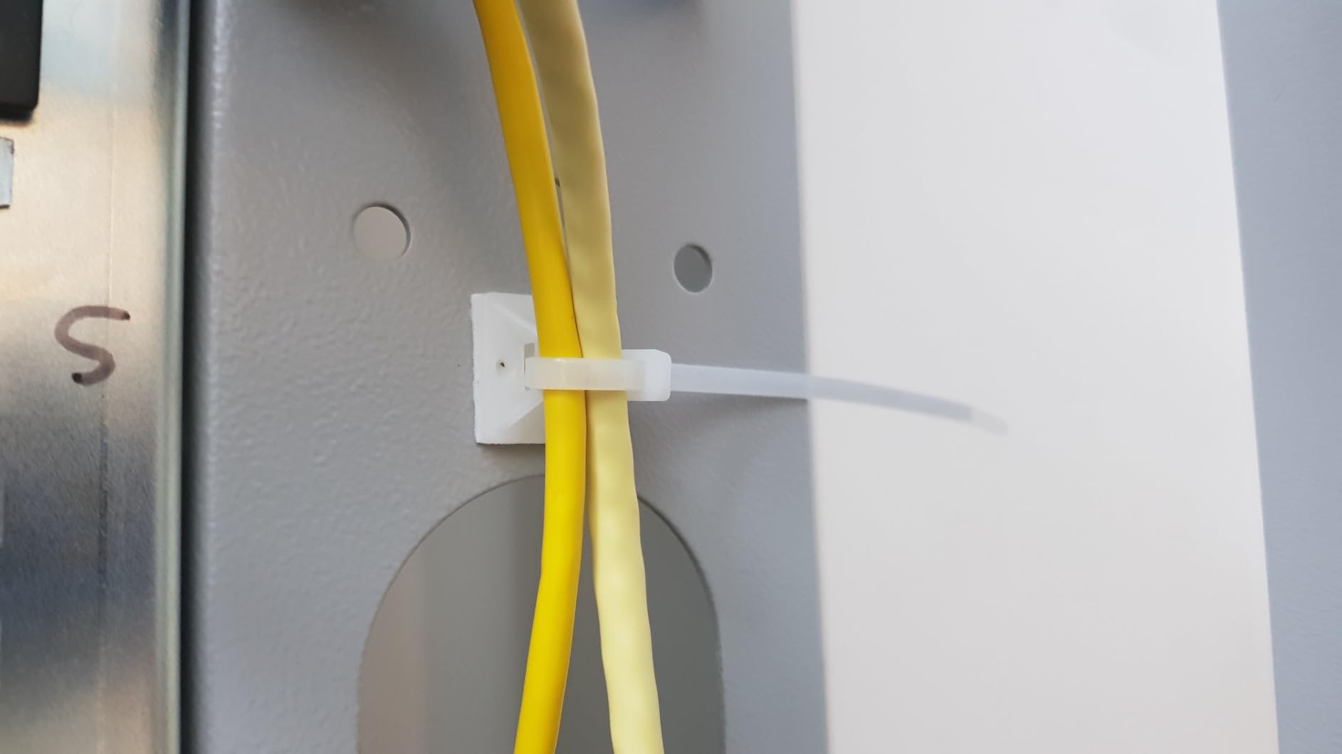 100 Pack White Cable Tie Clear Strong BackGlue Self Adhesive Mount