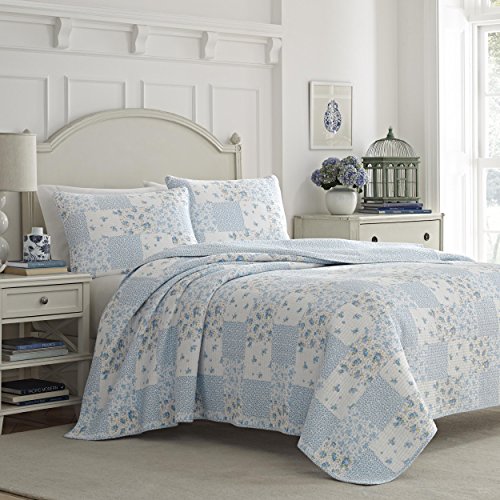 Photo 1 of Blue Kenna Quilt Set (King) - Poppy & Fritz