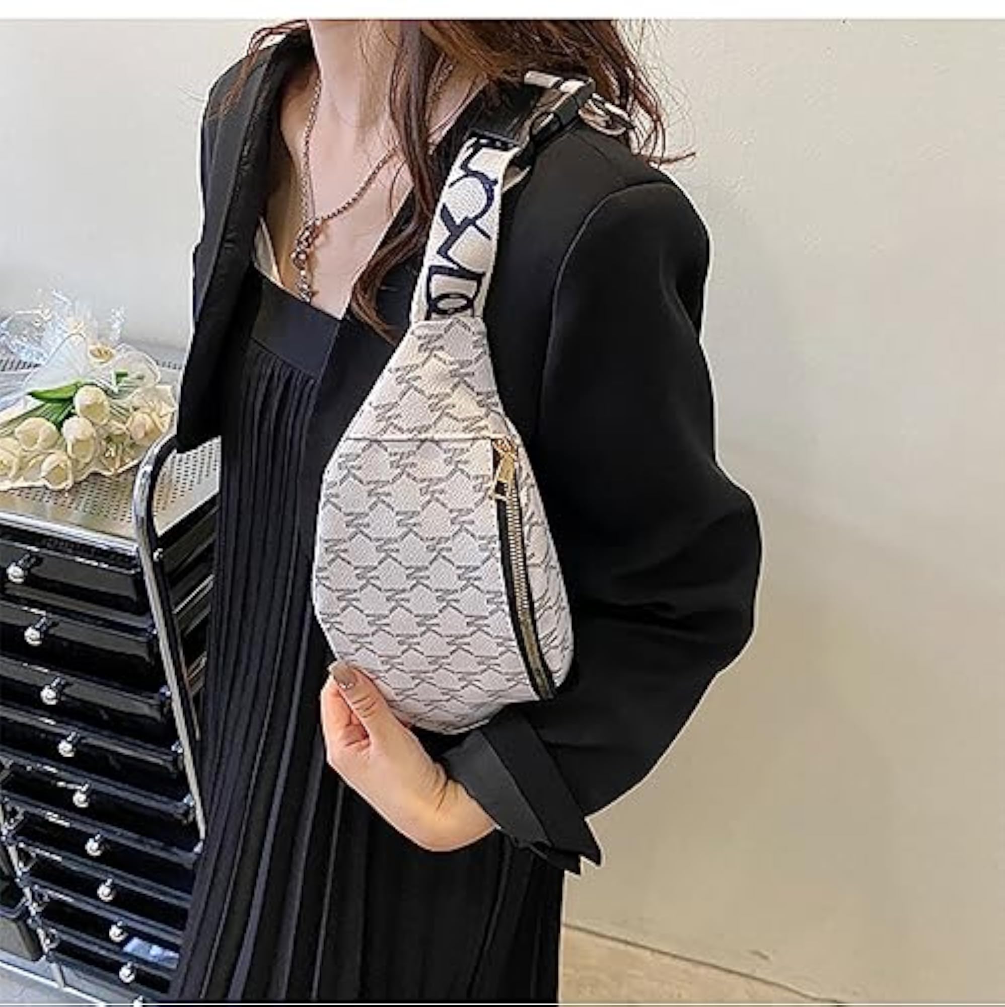 Women's Light and Simple White Shoulder Messenger Bag