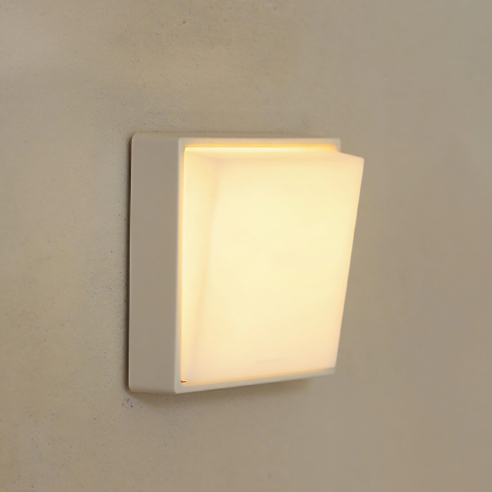 Cuifati Portable Night Light, Rechargeable Dimmable Warm Nightlight, 30 Minutes Timer, Cordless Magnetic Nursery Lamp