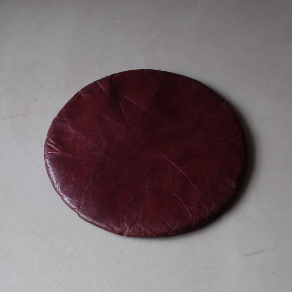 Amazon.co.jp: 02197 MOMIJIYASEI 革座布団 C/丸座布団 レザー