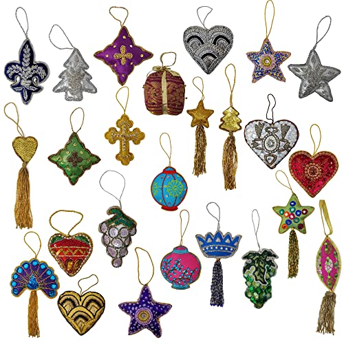 Hashcart Lot de 5 décorations de Noël faites à la main pour sapin de Noël / décoration murale / porte d'entrée de différentes formes Cover