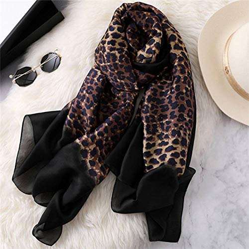 Foulard en soie imprimé pour femme idéal pour vos soirées