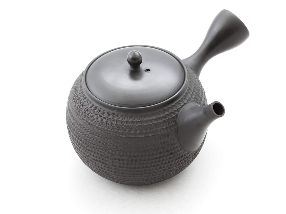 Japanische Teekanne Grüner Tee, Keramik Kyusu Tokoname Japan. Schwarz. Integriertes Tee-Sieb, nicht glasiert