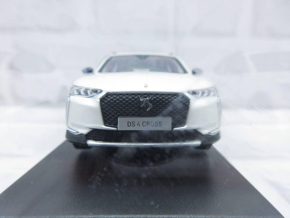 ミニカー 1/43 ノレブ DS AUTOMOBILES DS4 CROSS 2021 パールホワイト