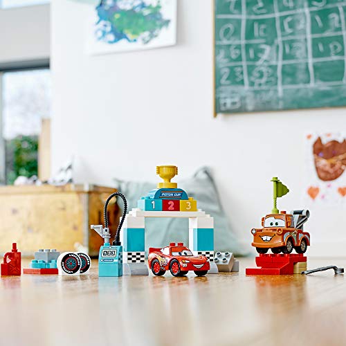 Lego DUPLO Dia da Corrida de Faísca McQueen 10924
