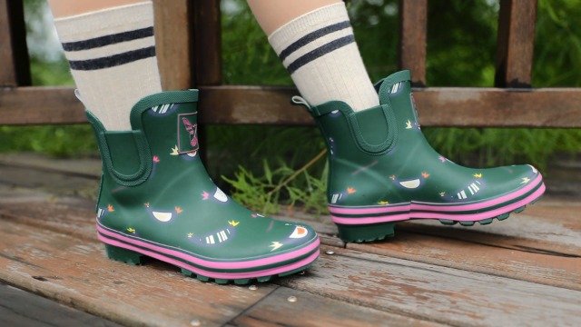 evercreatures green ankle boots
