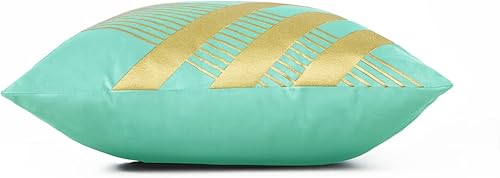 Miniatura 7 de Paquete de 2 fundas de almohada de terciopelo azul bebé de 18 x 18 pulgadas con patrón geométrico dorado tridimensional, fundas de cojín cuadradas