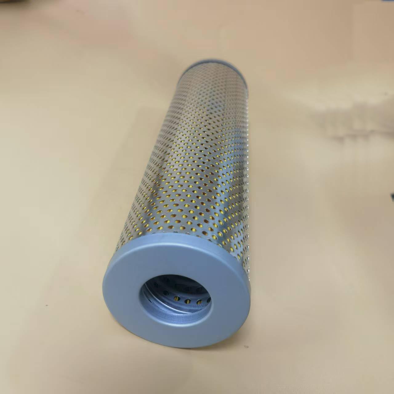 86546604 81902984 7702218 Hydraulic Filter Fits for New Holland Loader 730 735 744 745 2800 LB 3500 LB 4500 LB Tractors 250C 540B 545A Compatible With Ford 540B tractor Replaces LUBER-FINER LH8378