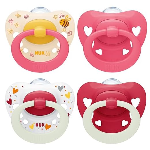 NUK Signature Day & Night babyfopspeen | 6-18 maanden | Kalmeert 95% van de kinderen, BPA-vrij, siliconen fopspeen in hartvorm | gloed in the dark | Harten | 4 stuks