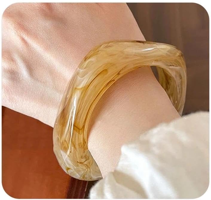 Chunky Square Acrylic Cuff Bangle Bracelet for Women,Geometric Aesthetic Thick Wide Resin Statement Bracelet,Personalized Trendy Jewelry Accessories Gift