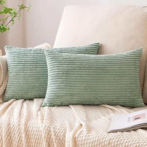EMEMA Kissenbezug 30x50 Kordsamt Kissenbezüge Hellgrün Dekokissen | Sofakissen Cord Kissenhülle Zierkissenbezug Kord Dekorative Weiche für Sofa Wohnzimmer Schlafzimmer 2er Set