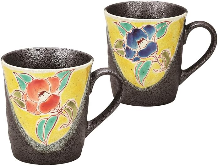 青緑色の花模様の陶器カップ