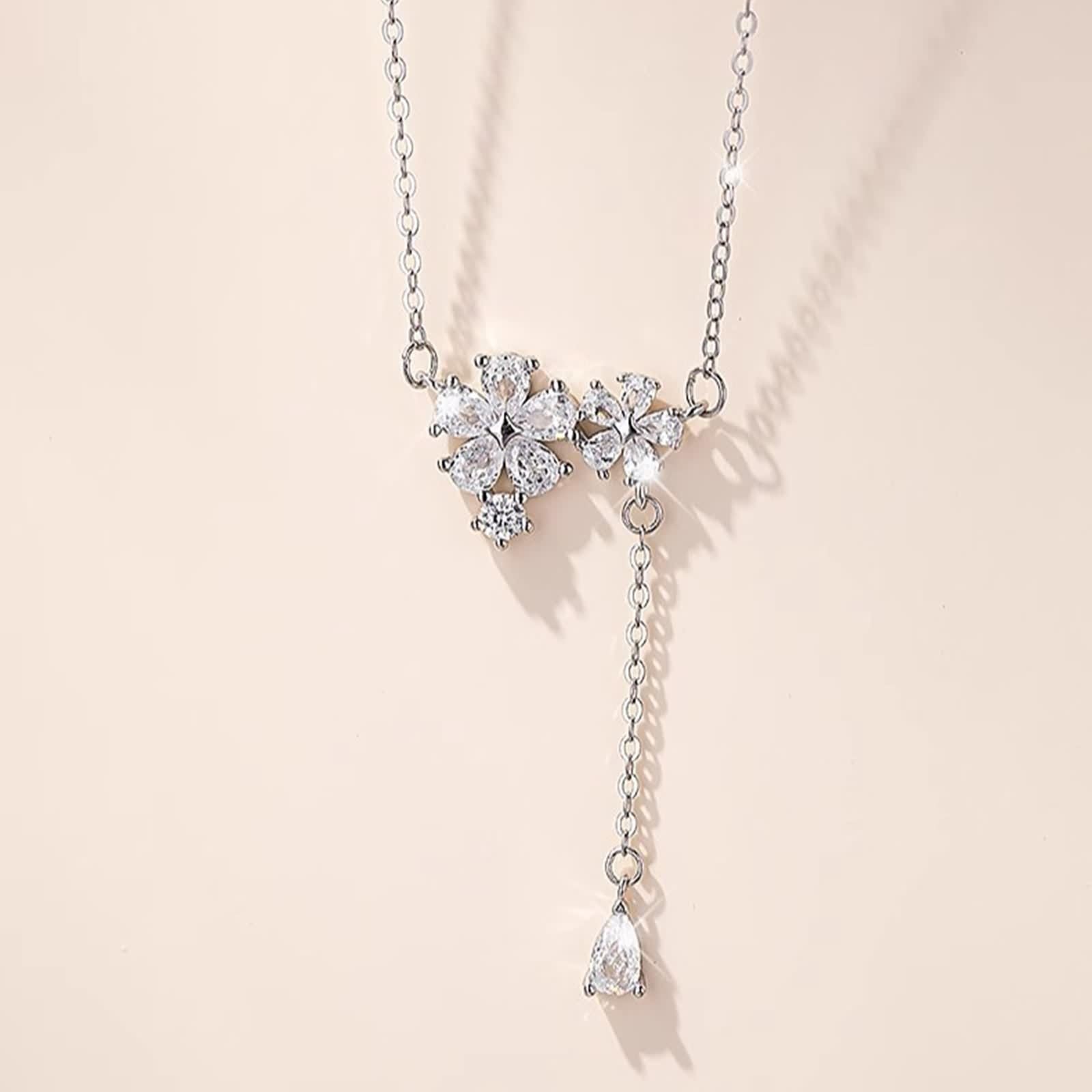 Moissanite Necklace, Woman Jewelry Necklace Pendant Chain 9K/14K / 18K White Gold Flower 40+5cm Long