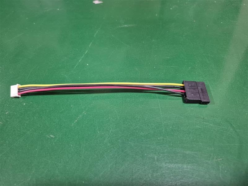 1700024372-01 A Cable SATA 15P/1 * 4P-2.5 15cm, SATA Power Cable