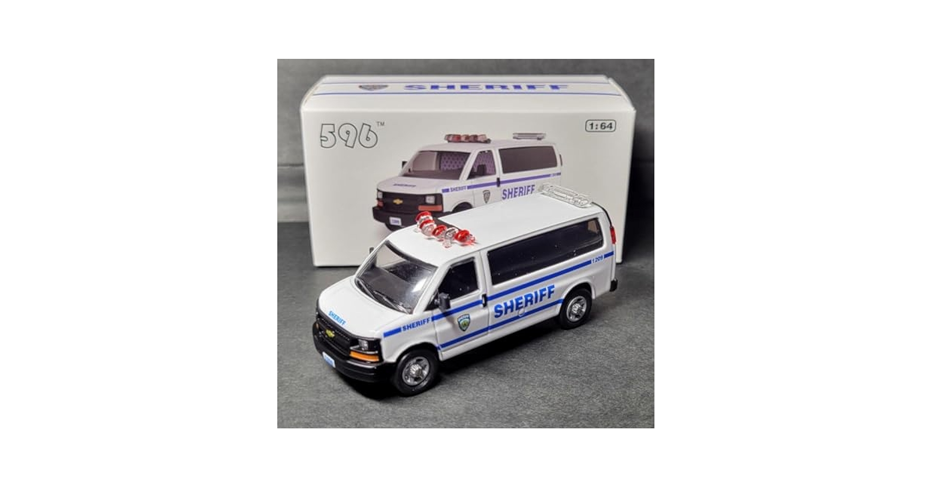 お値下げ 1/18 MIRA社 1950シボレー NYPD パトカー 極美品 お値下げ 1/18 MIRA社 1950シボレー NYPD パトカー 極美品