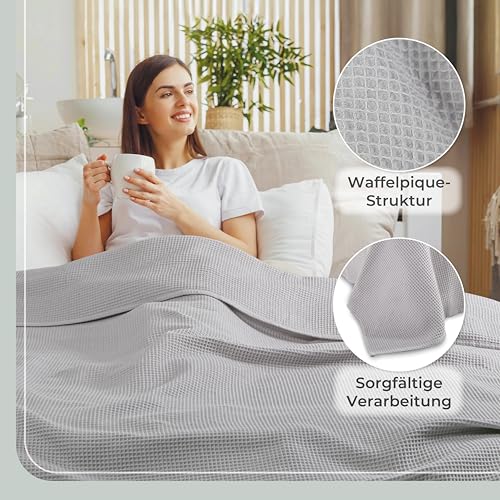 LAYNENBURG Premium Tagesdecke 150 x 200 cm - Waffelpique 100% Baumwolle - leichte Sommerdecke Waffeloptik - Baumwolldecke als Bett-Überwurf, Sofa-Überwurf, Couch-Überwurf - Sofa-Decke (grau)