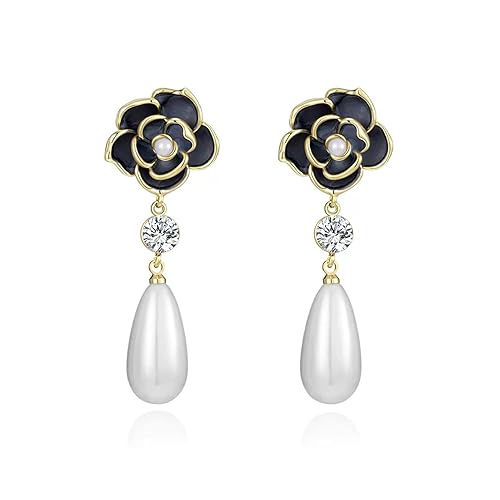 Fashion Celebrity Designer Imitation Pearl Flower Dangle Stud Earrings for