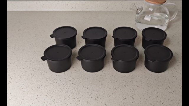 Set de 8 moldes para hielo con tapa Volicrt miniatura 7