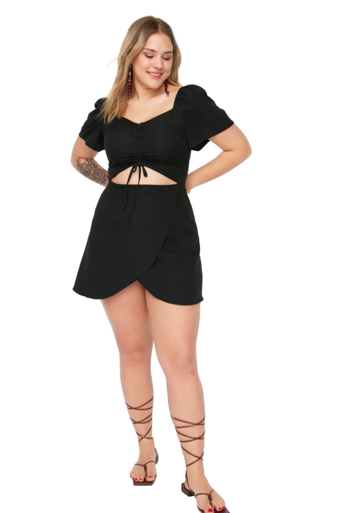 Trendyol Damen Schwarz Mini A-Linie Enganliegendes Gewebtes Kleid In Übergröße, 68 Große Größen