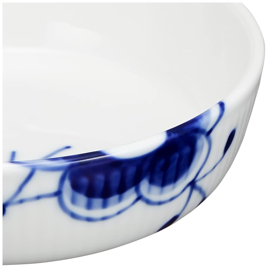 新品未使用　 　ブルーフルーテッド　深皿20cm ブルーフルーテッド メガ ディーププレート 20cm|ロイヤル